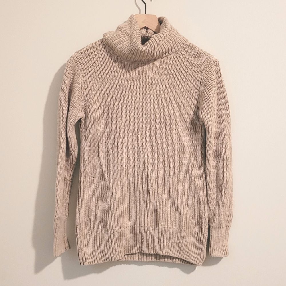 Abercrombie & Fitch Turtleneck Pull Over Knit Long Sleeve Sweater in Tan Size XS